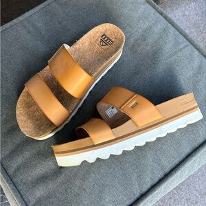 REEF cushion Vista Hi sandal - natural, sz 8